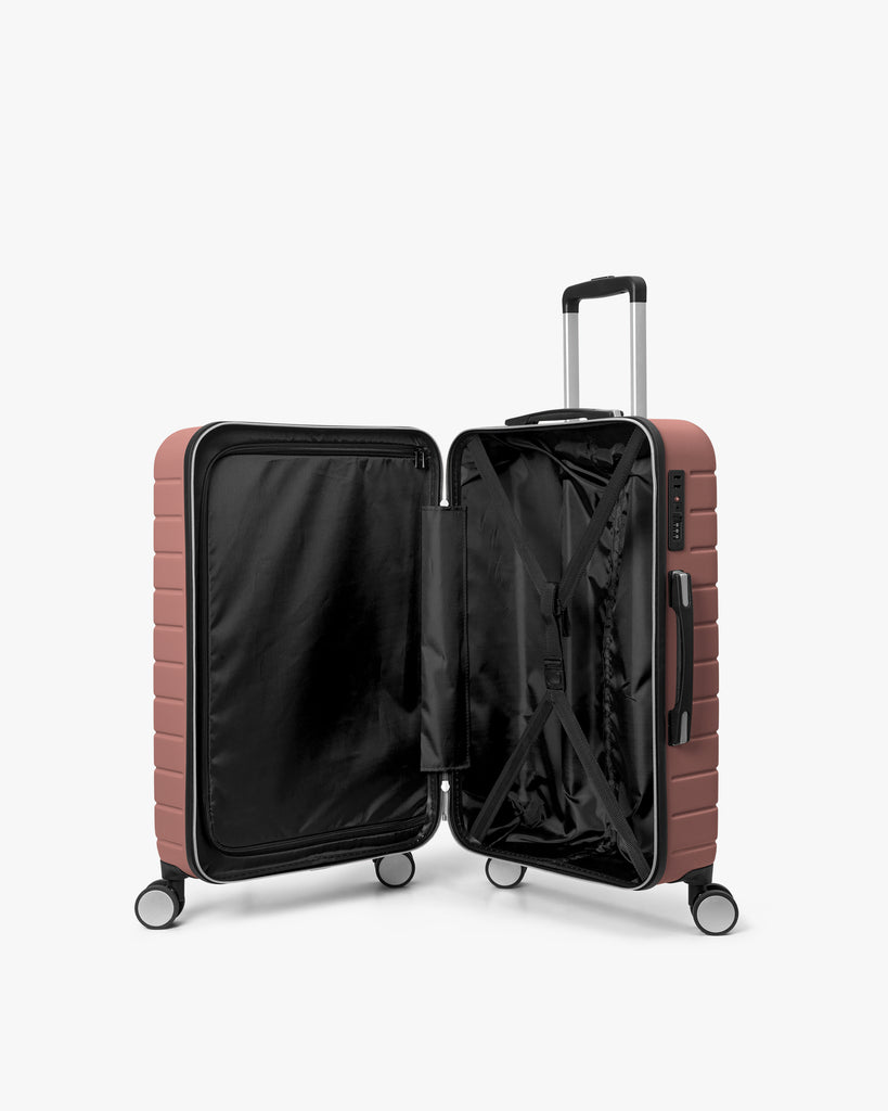 Day CPT 24" Suitcase Lux