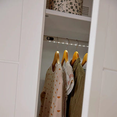 Clothes Rail for Wardrobe with LED and Fittings Wardrobe LIFETIME Kidsrooms