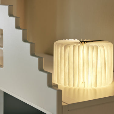 LIFETIME Kidsrooms Lamp Book Lamp with USB