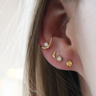 Tout Petit Bella Moon ørering  - Forgyldt fra Stine A Jewelry