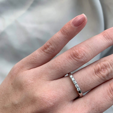 Crown Alliance Ring 0,20 ct. - 14 kt. Hvidguld fra Mads Z Crown