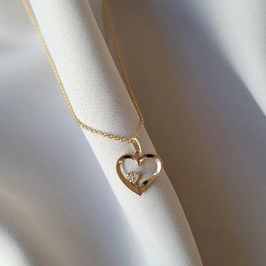 Hjerte  0,03 H-W/SI 8 kt.m/ sølvkæde fra Scrouples Jewellery