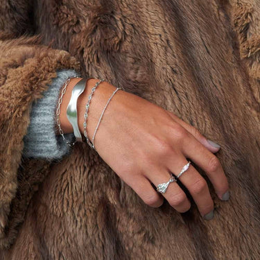 Twisted Thin armbånd - Sølv fra Lush Lush Jewelry