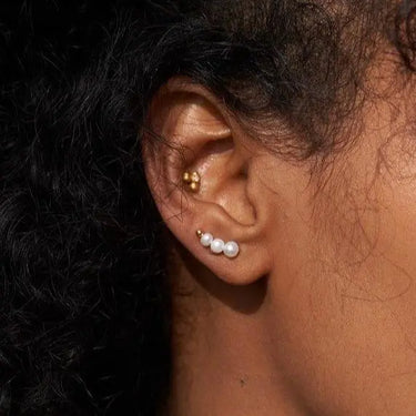 Aura earclimbers ørestikker small - sølv fra Bybiehl