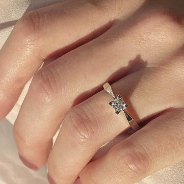 Kleopatra ring - 14 kt. Hvidguld fra Scrouples Kleopatra
