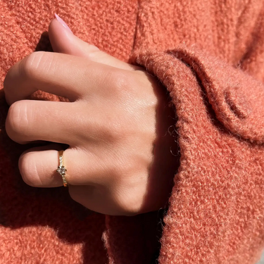 Vida Darling ring 0,20 +0,04 H-W/P1 8 kt fra Scrouples Vida