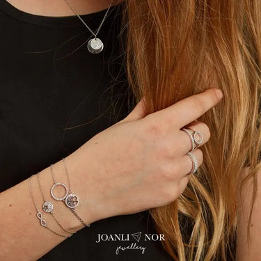 Sølv rhodineret armbånd m. cir fra Joanli Nor