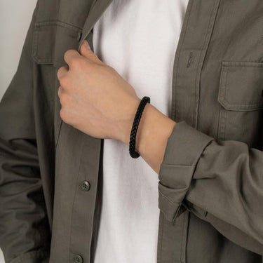 Armbånd sort kalveskind 23 cm - Stål fra Son Of Noa