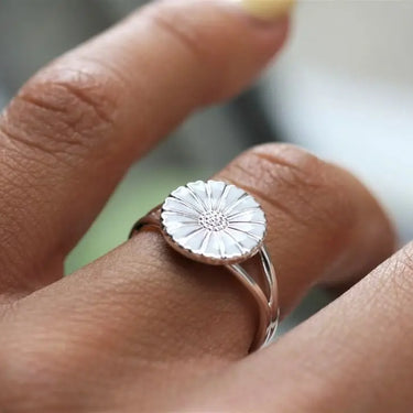 Marguerit ring - Sølv fra Lund Copenhagen