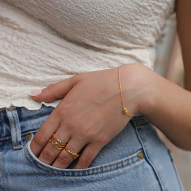 Love Armbånd - Forgyldt Sølv fra Izabel Camille