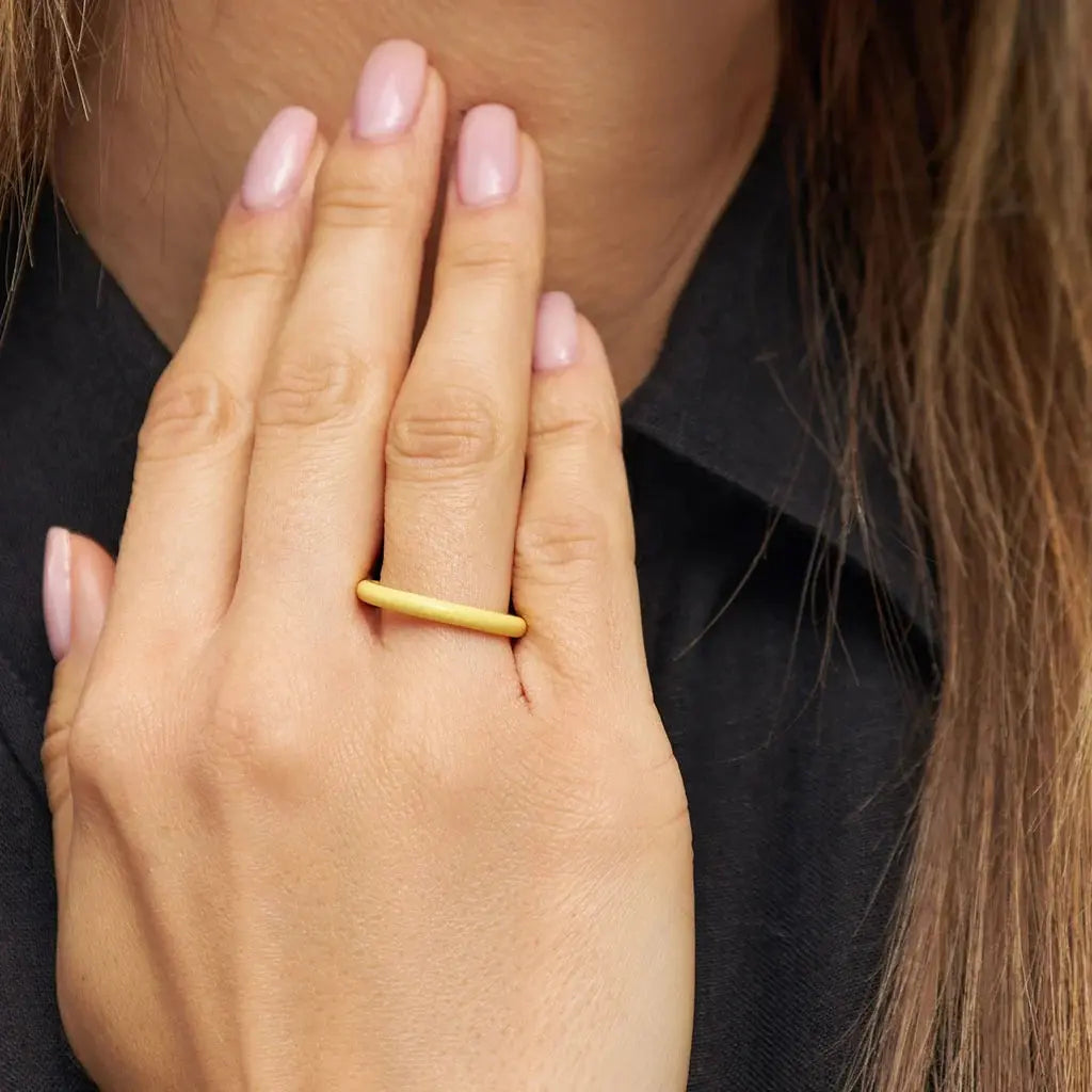 Color Ring - Messing fra LULU Copenhagen