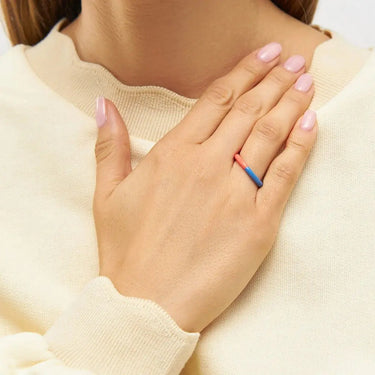 Double Color Ring - Messing fra LULU Copenhagen