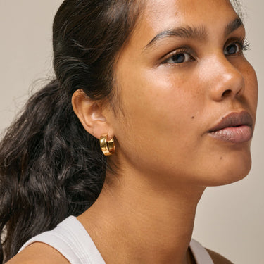 Sandra Wide Creoler - Forgyldt fra Enamel