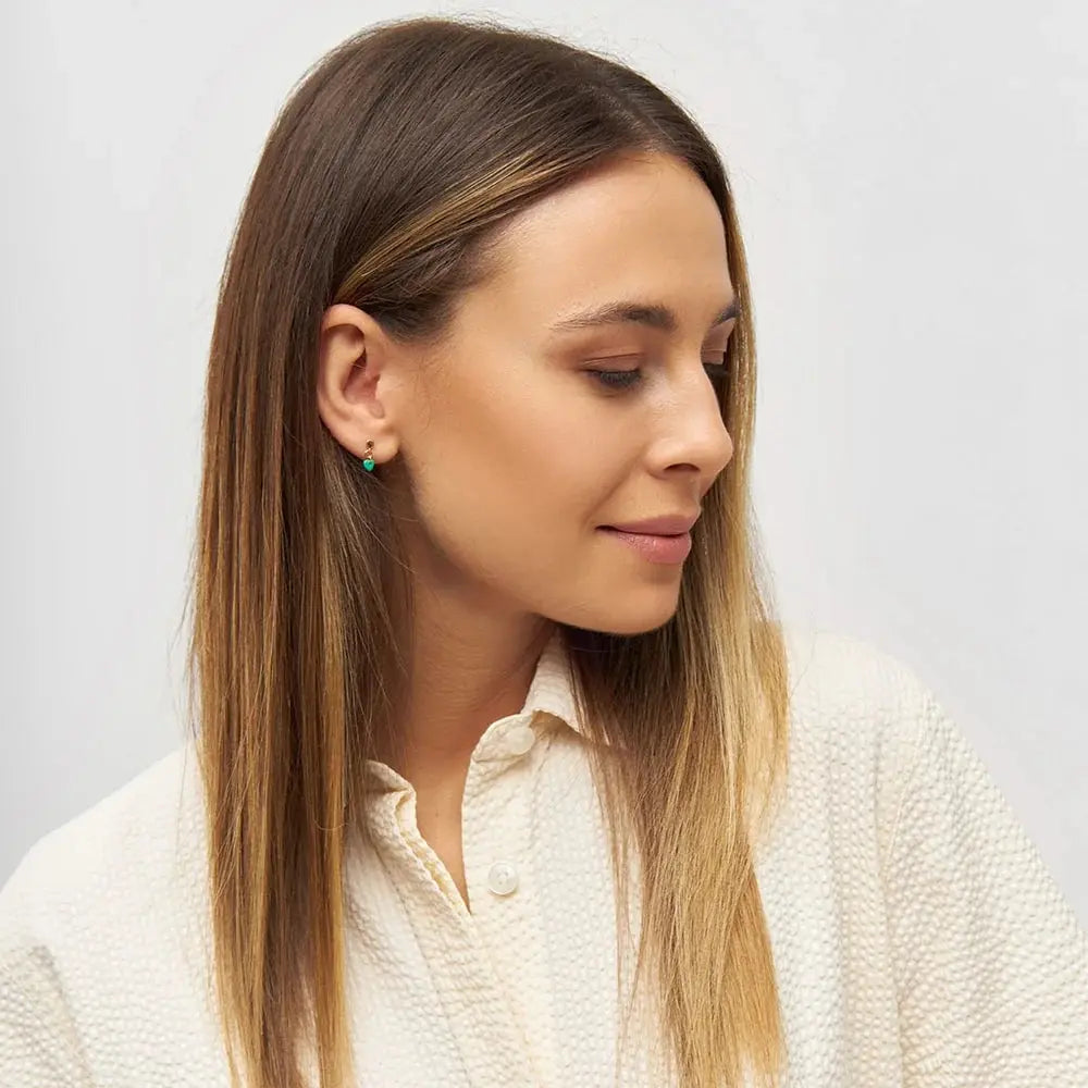 Topping Short Love U Ørering - Forgyldt Messing fra LULU Copenhagen
