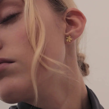 Pansy Øreringe - Forgyldt fra Izabel Camille