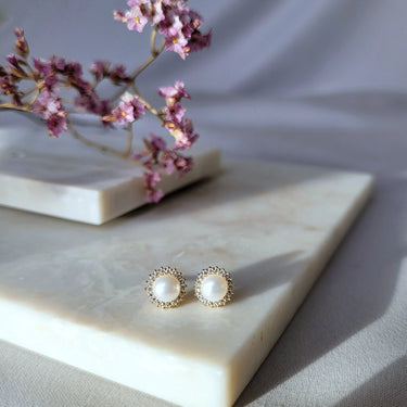 Princess Pearl Ørestikker - 8 kt. Guld fra Gold Essentials by Plaza