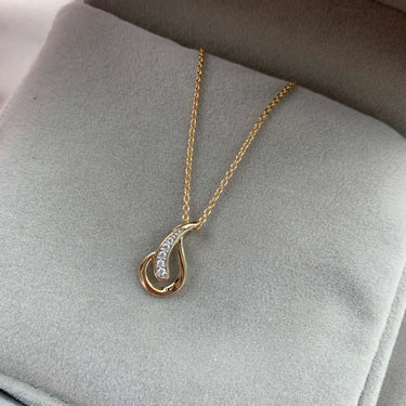 Swan halskæde - 8 kt. Guld fra Gold Essentials by Plaza