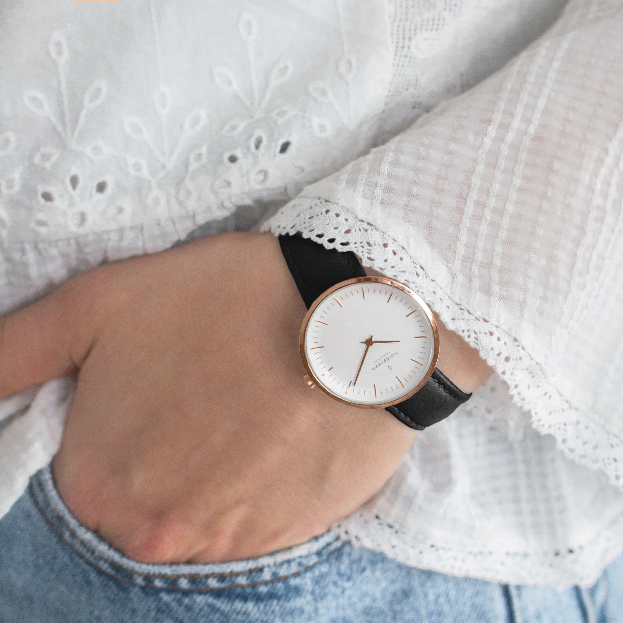 Infinity - BUNDLE White Dial Rose Gold White Dial | Mesh / White / Navy Straps