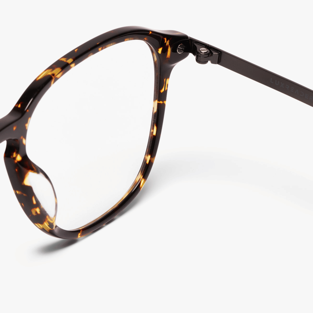 Luxreaders stylish Women's Rønne Dark Turtle Reading glasses. Made from Titanium in a Square shape.
