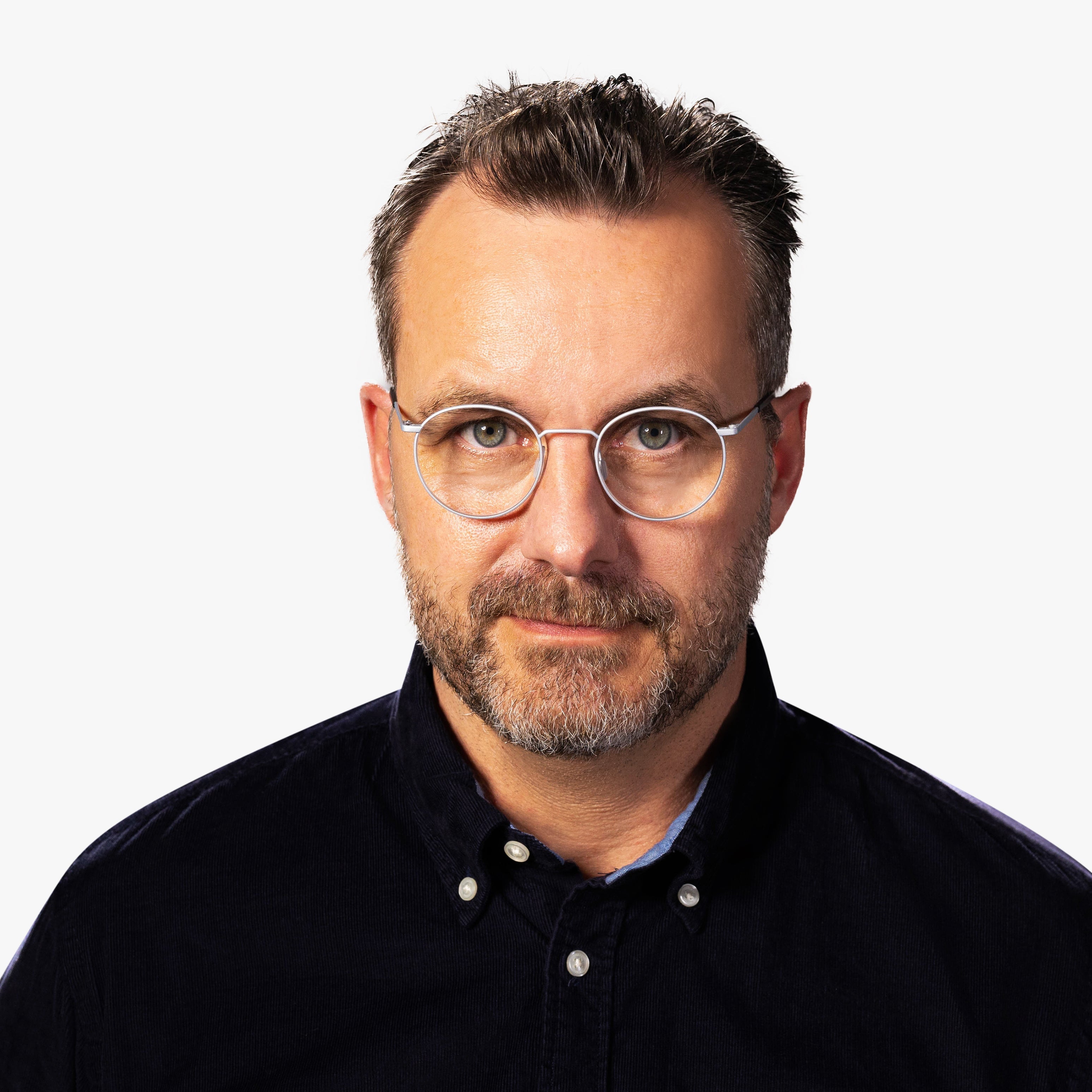 Luxreaders stylish Men's Silkeborg Steel Reading glasses. Made from Titanium in a Square shape.