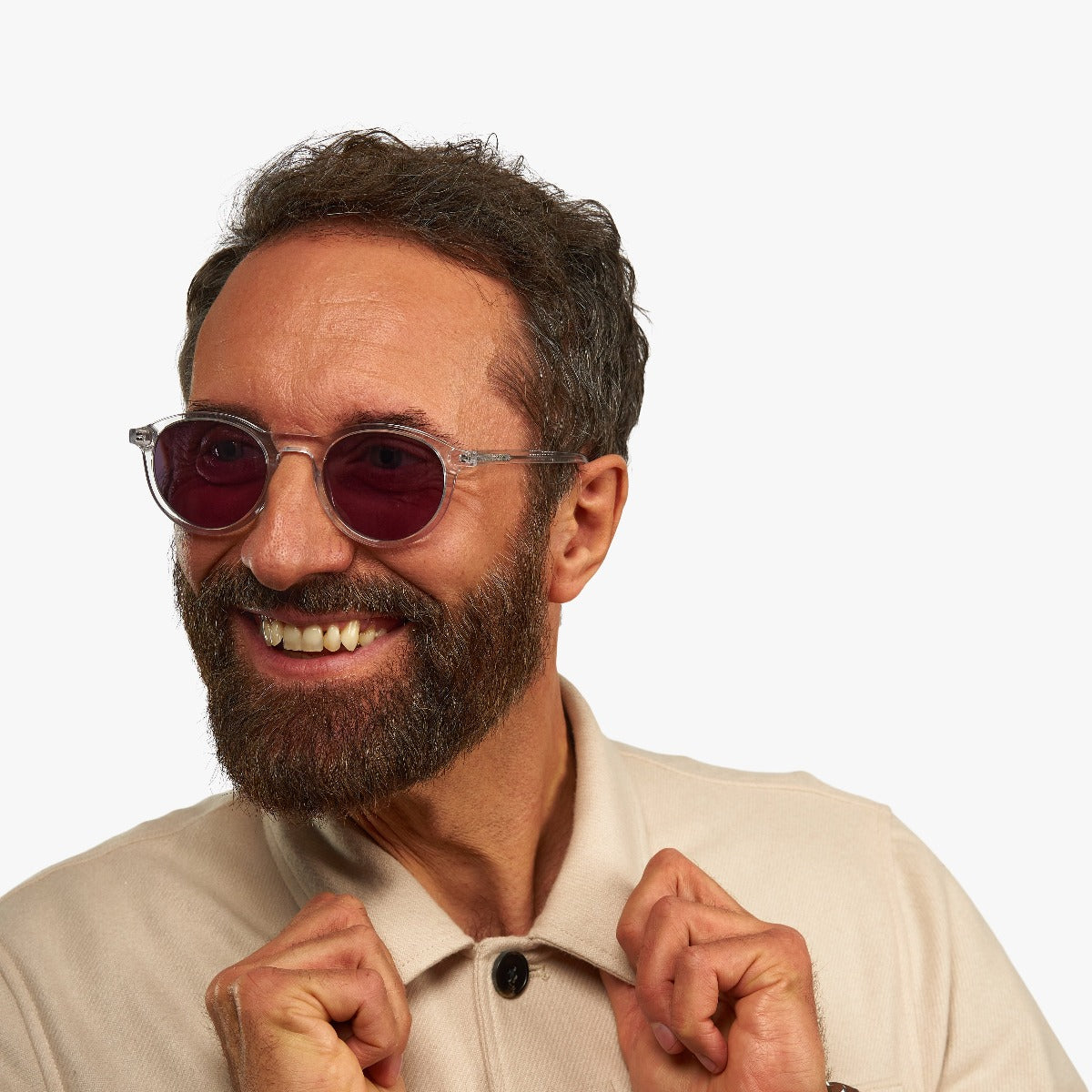 Luxreaders stylish Men's Løkken Crystal White Sunglasses. Made from Acetate in a Round shape.