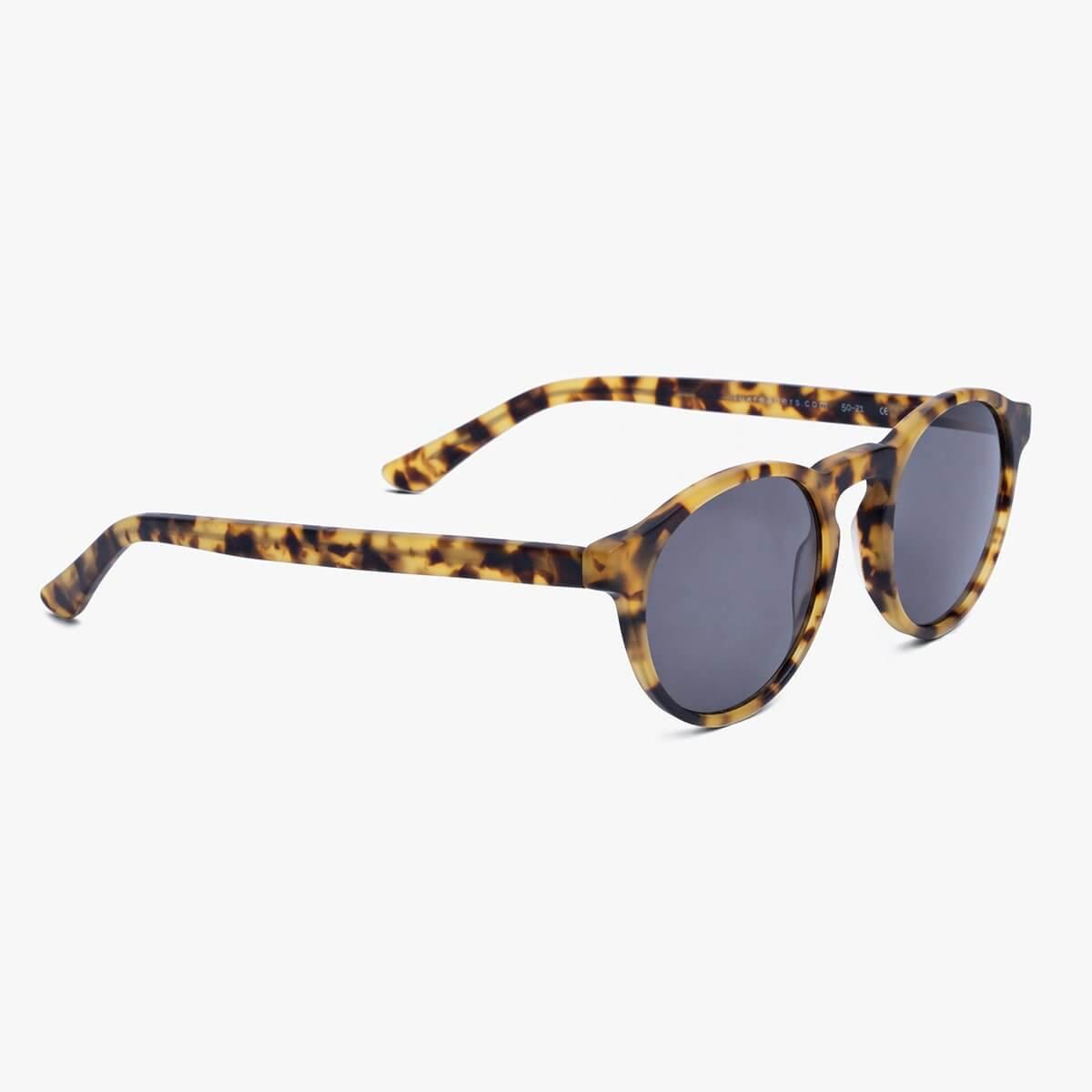 Luxreaders stylish Men's Trondheim Light Turtle Sunglasses. Made from Acetate in a Round shape.
